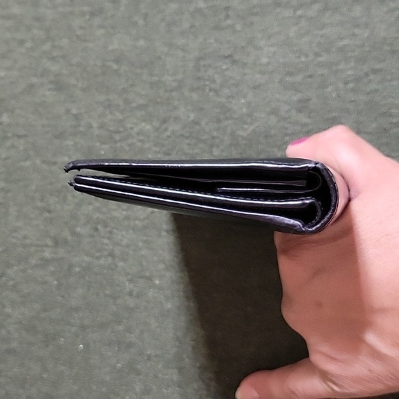 Prada Wallet - Picture 4 of 15